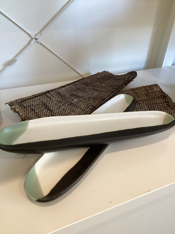 Black green white long dish