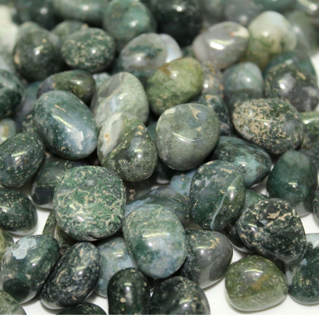 Crystals, Color: Moss Agate