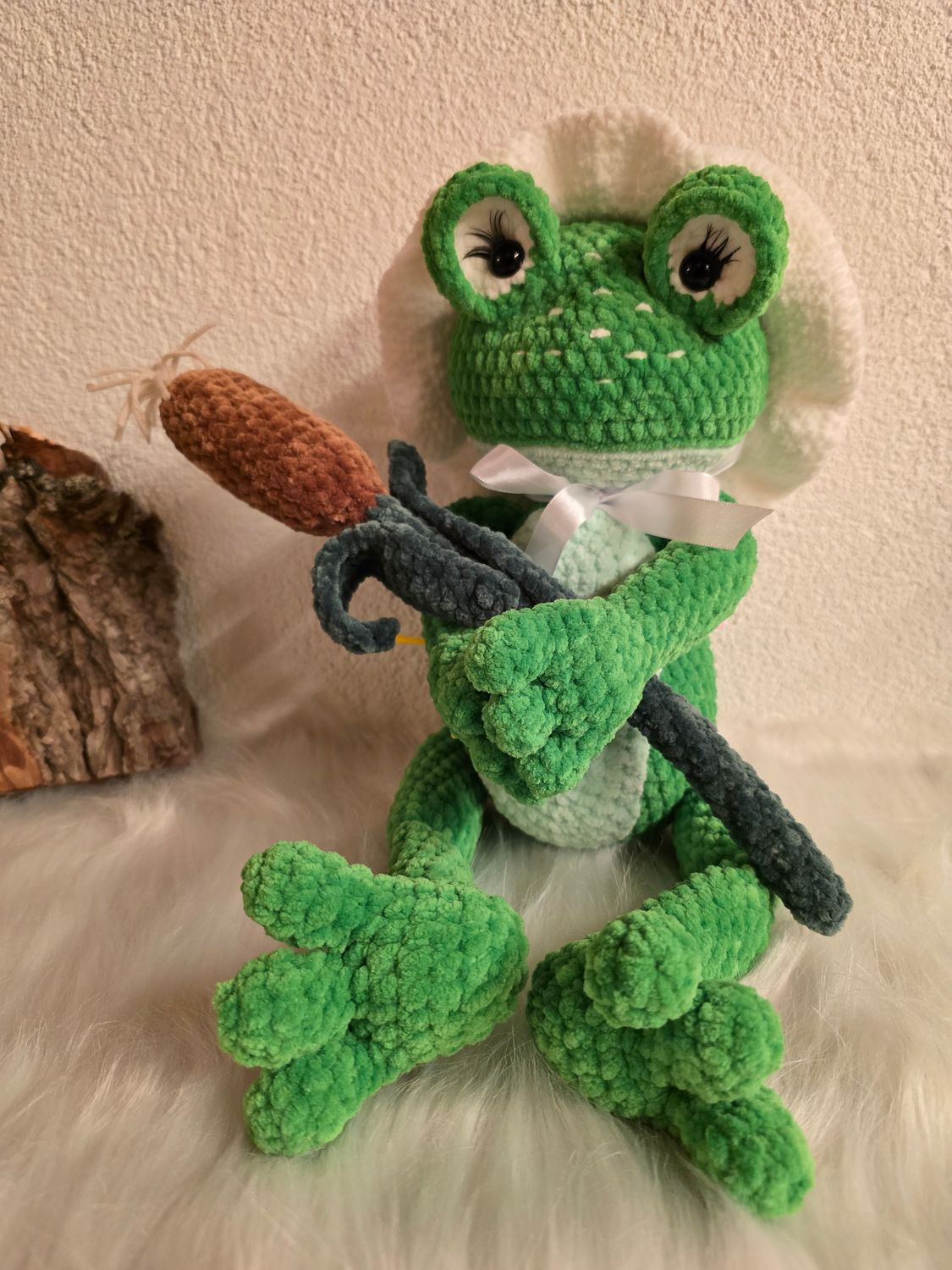 &quot;Quack&quot; der Frosch mit Hut und Grashalm