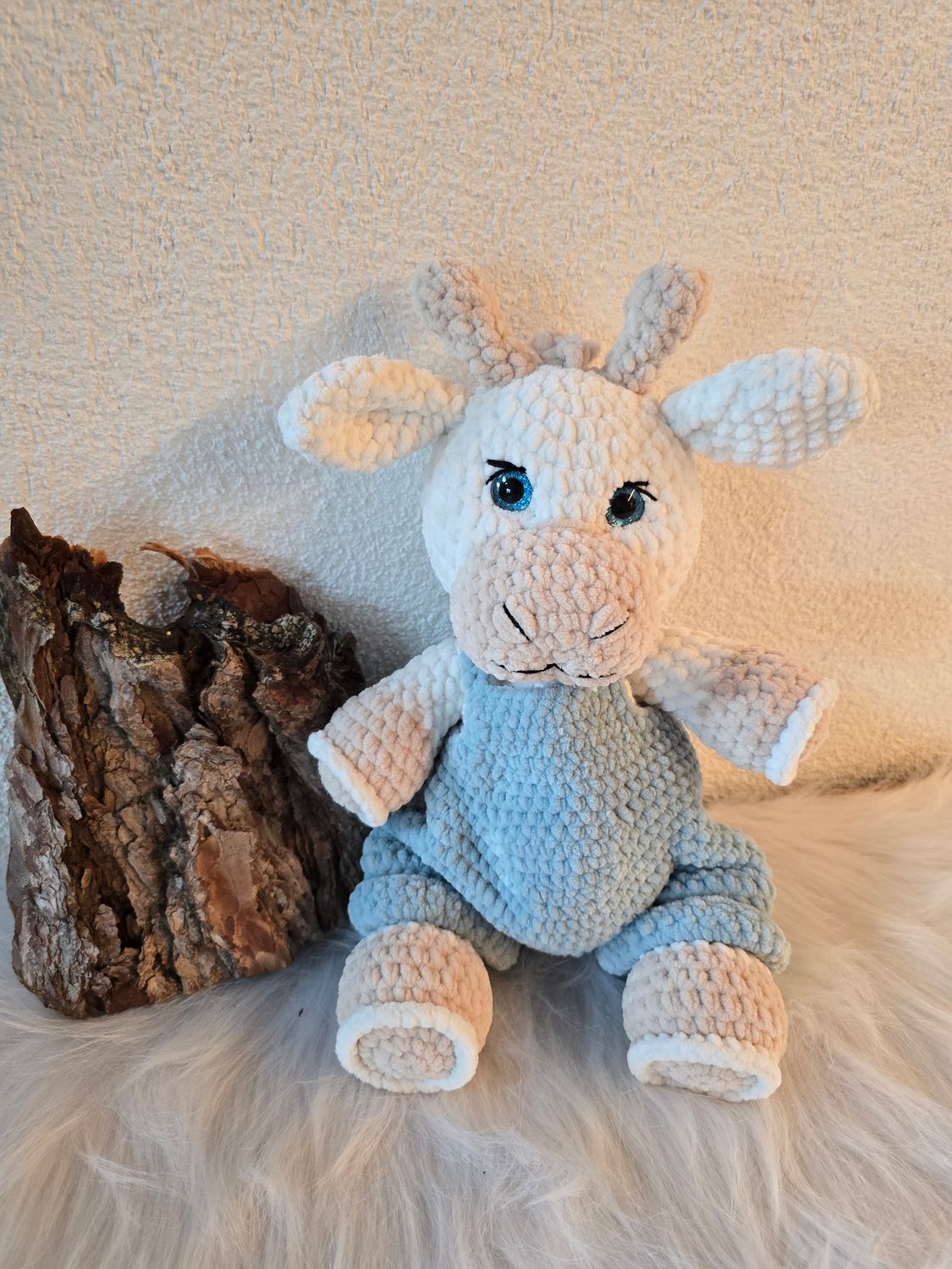 &quot;Tom&quot; Giraffe mit Trägerhose