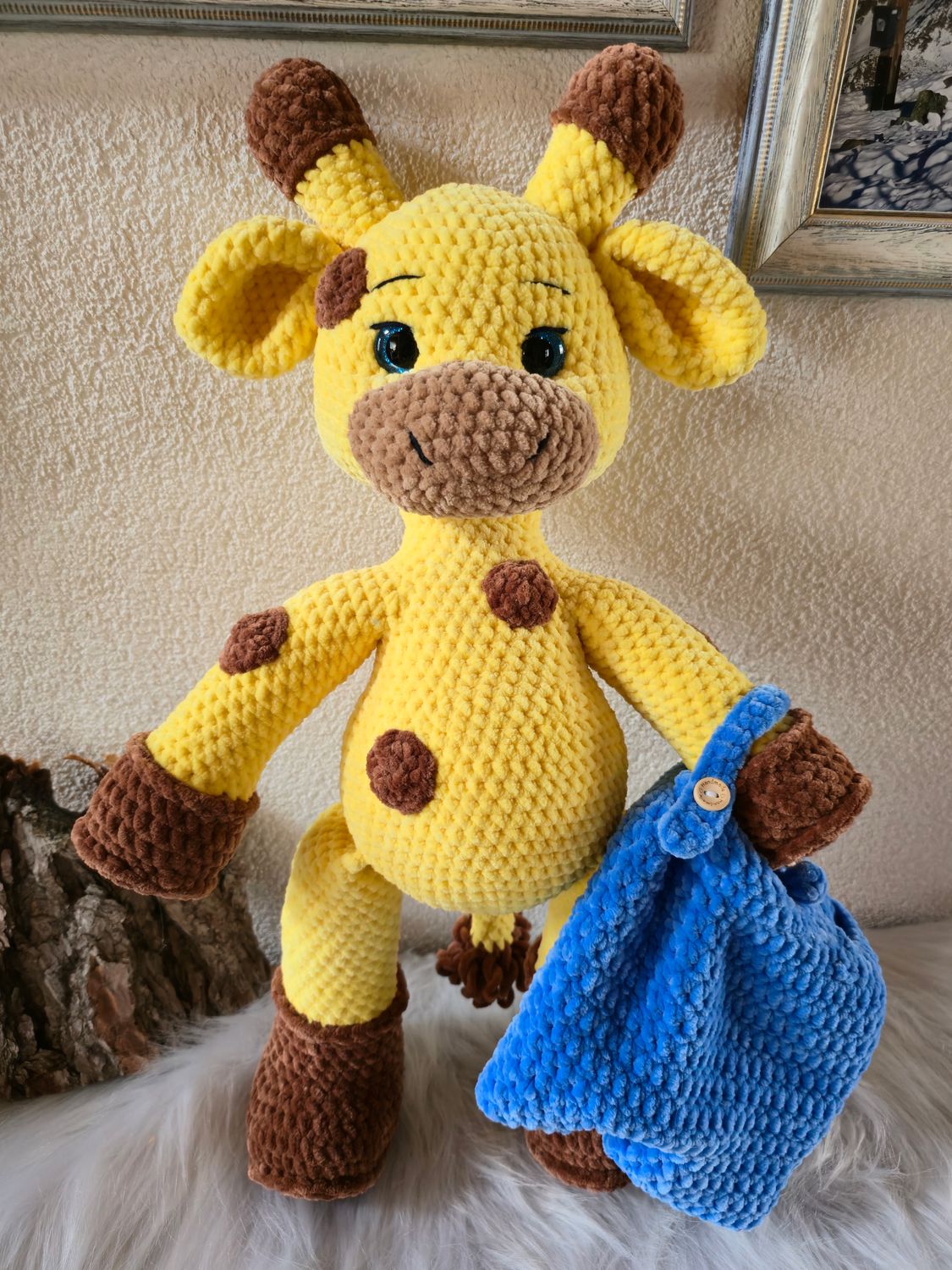 XL Giraffe "Giro" mit Trägerhose