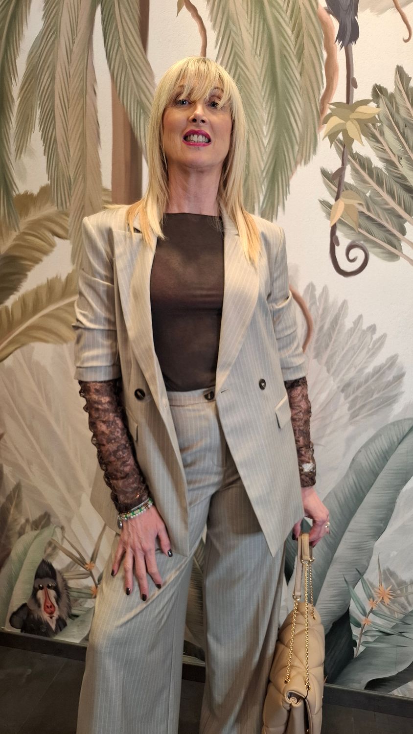 Giacca gessata con pizzo "HAVEONE"