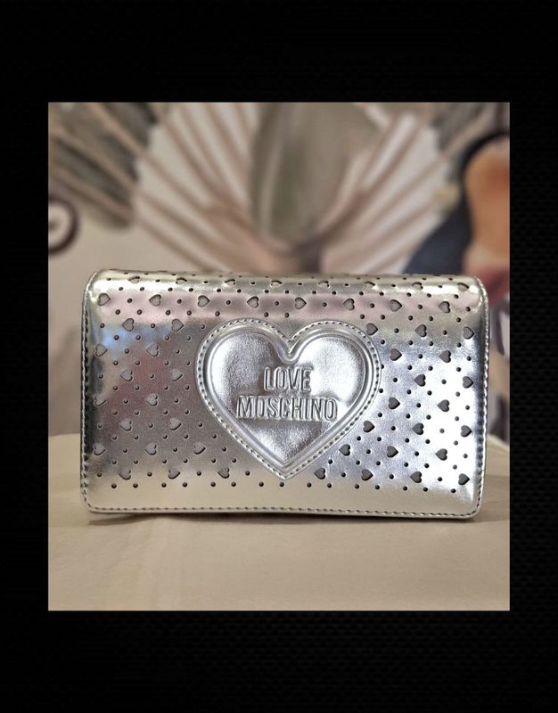 Borsa tracolla argento "LOVE MOSCHINO"