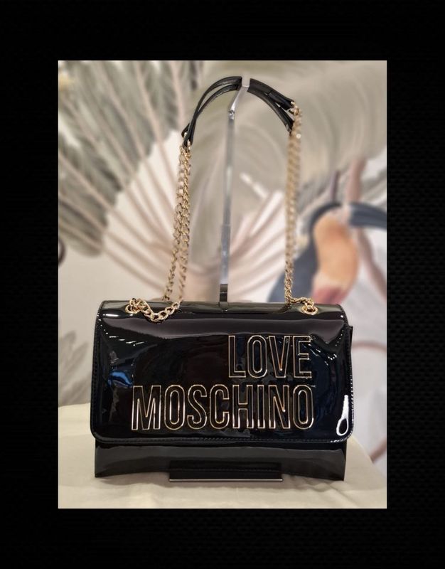 Borsa Vernice "LOVE MOSCHINO"