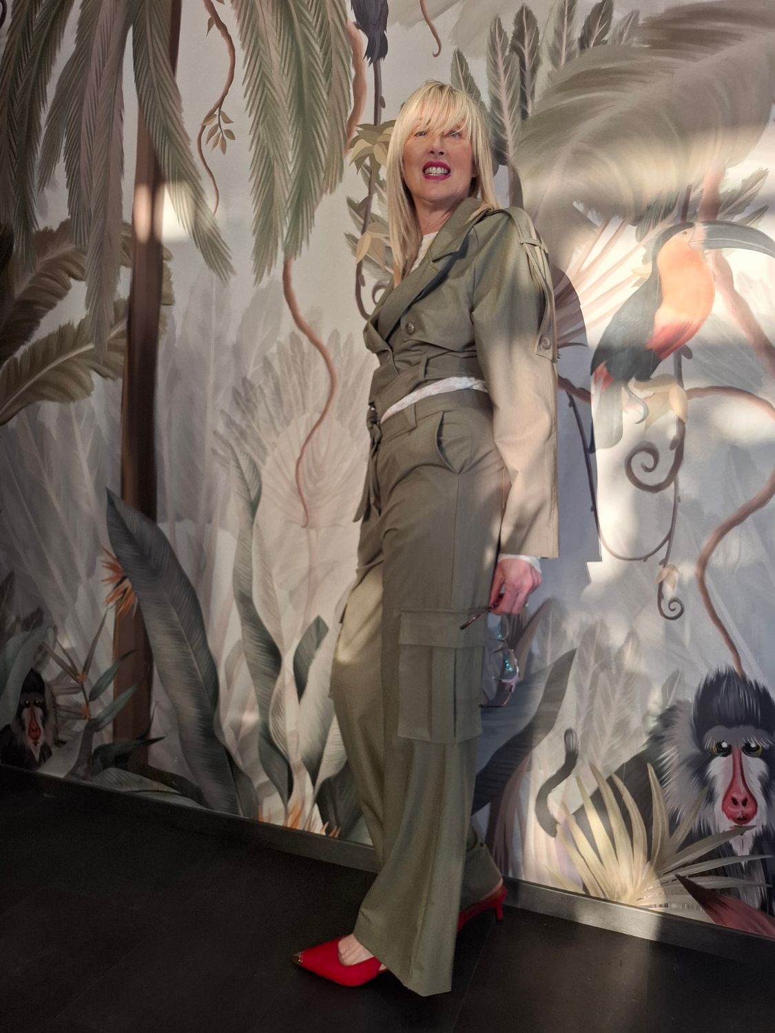 Pantalone con tascone "HAVEONE"