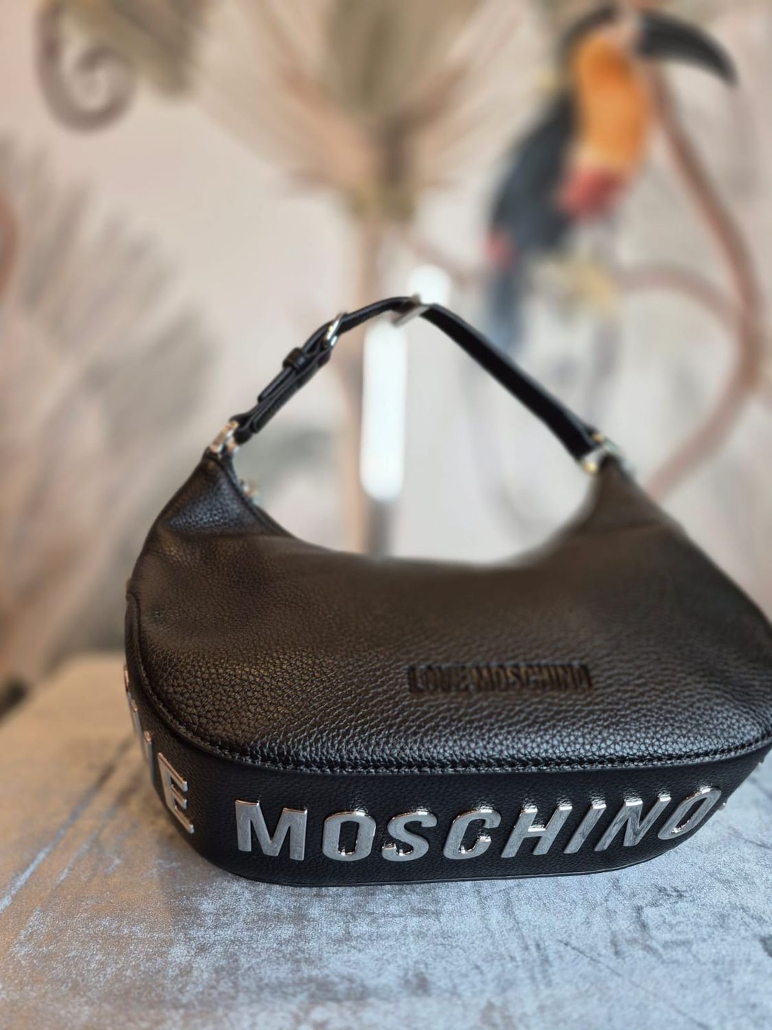 Mezza luna scritta argento LOVE MOSCHINO