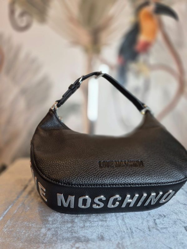 Mezza luna scritta argento LOVE MOSCHINO