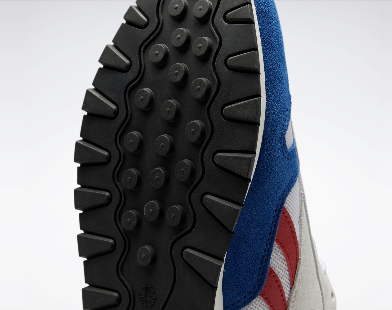 REEBOK UNISEX CLASSIC LEATHER - VECTOR BLUE/WHTE/VECTOR RED