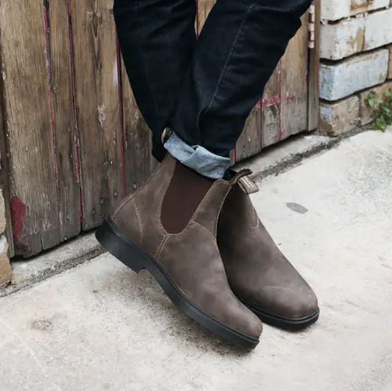 BLUNDSTONE ELASTIC SIDED DRESS BOOT 1306 - RUSTIC BROWN