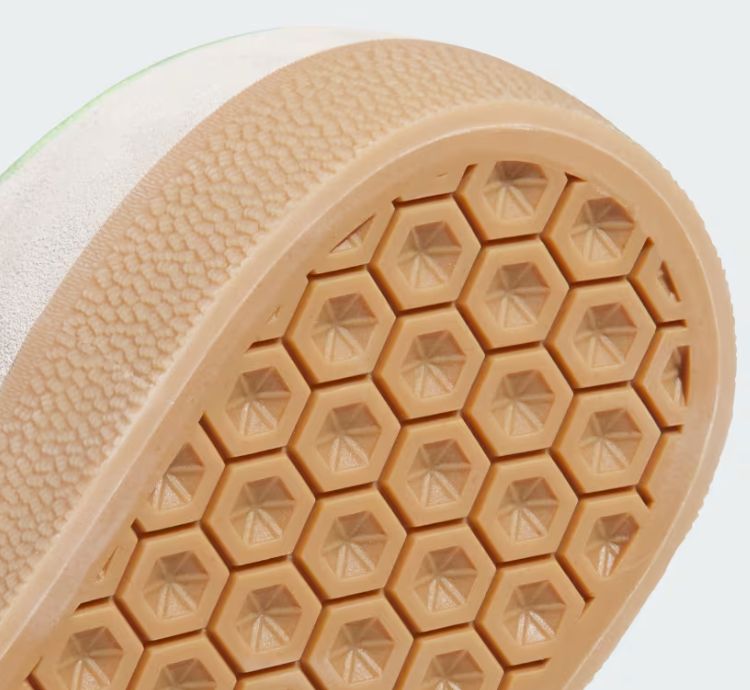 ADIDAS UNISEX GAZELLE ADV SHOE - CRYSTALWHITE/GREEN/GUM4