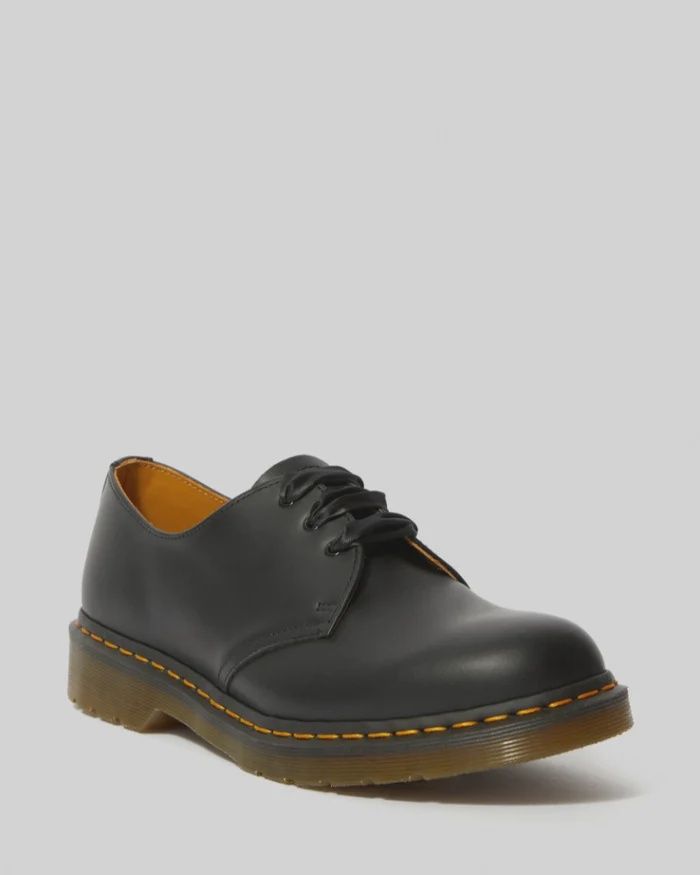 DR MARTENS 65CM RIBBON LACES (3 EYE)- BLACK