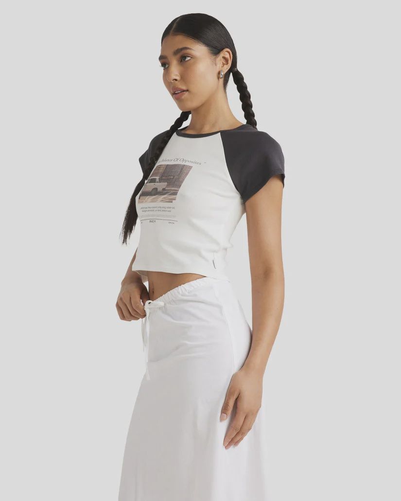 RVCA LADIES WELCOME RAGLAN BABY SS TEE - ANTIQUE WHITE