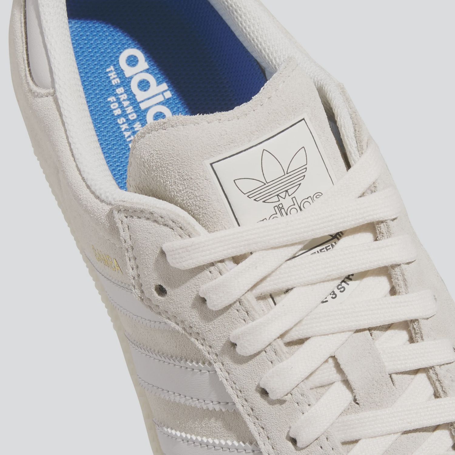 ADIDAS UNISEX SAMBA ADV SHOE -  CRYSTAL WHITE/GREY ONE/CARBON