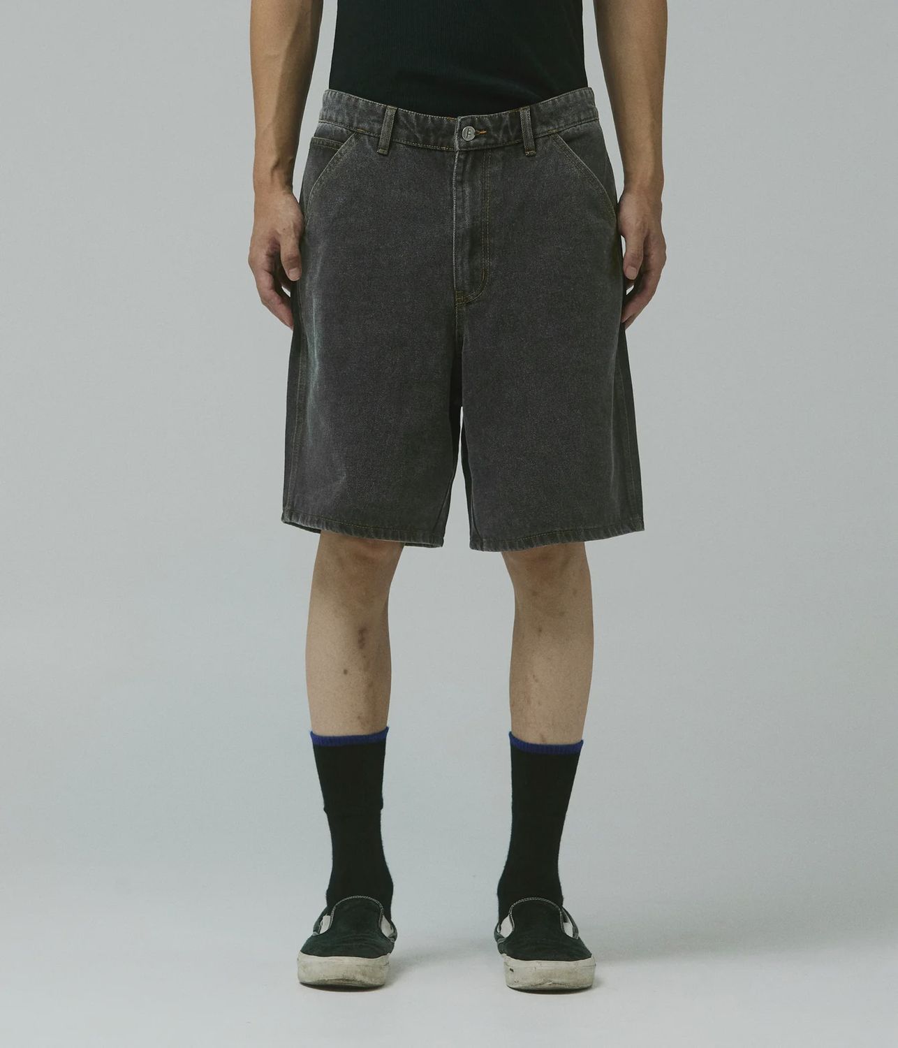 FORMER MENS REYNOLDS 21&#39; DENIM SHORT - WASHED BLACK