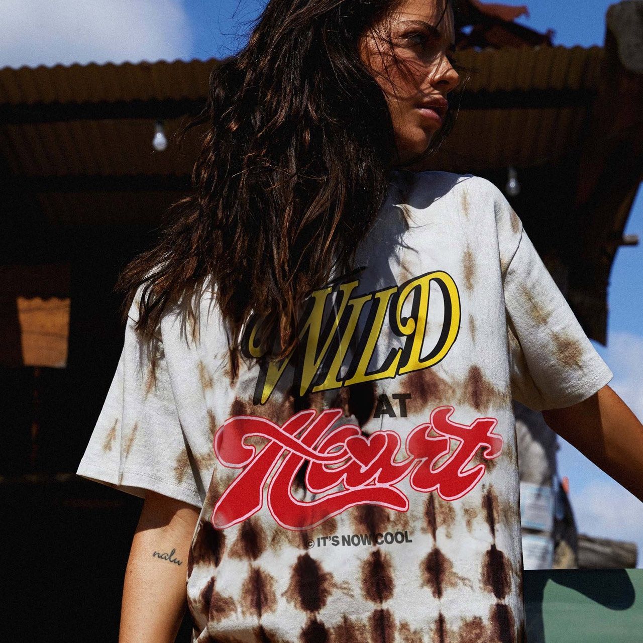 ITS NOW COOL WOMENS THE SIGNATURE SS TEE - WILD HEARTS
