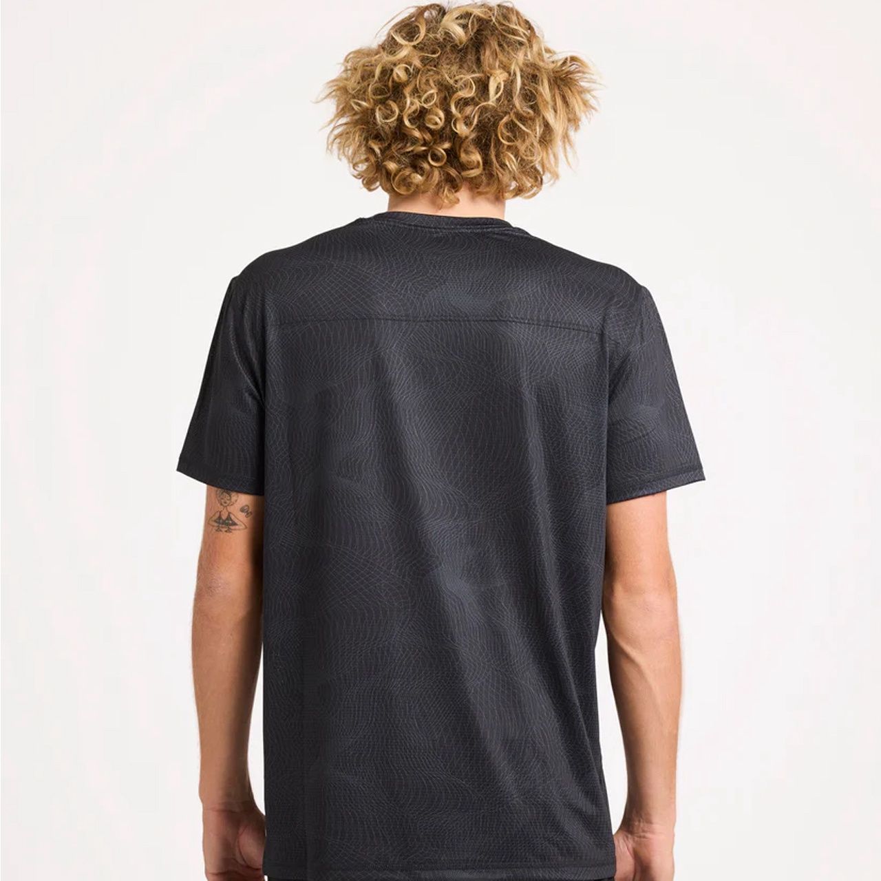 RVCA MENS VENT LITE SS TEE- BLACK WAVE