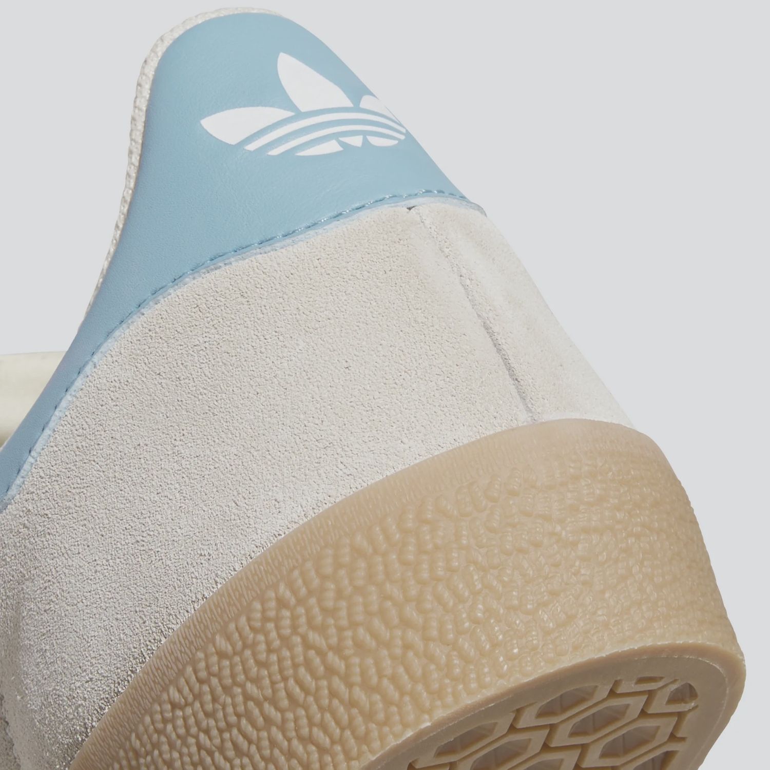 ADIDAS UNISEX GAZELLE ADV SHOE - WONWHI/PREBLU/GUM
