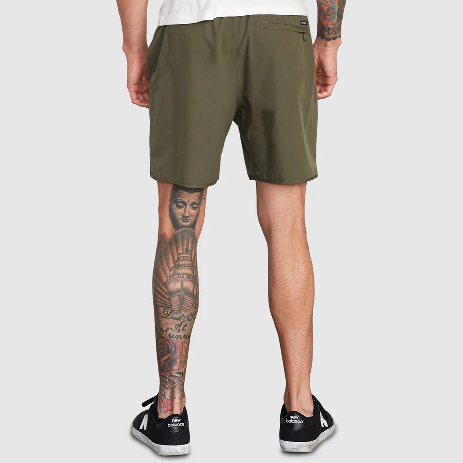 RVCA MENS YOGGER IV SHORT 17 - OLIVE