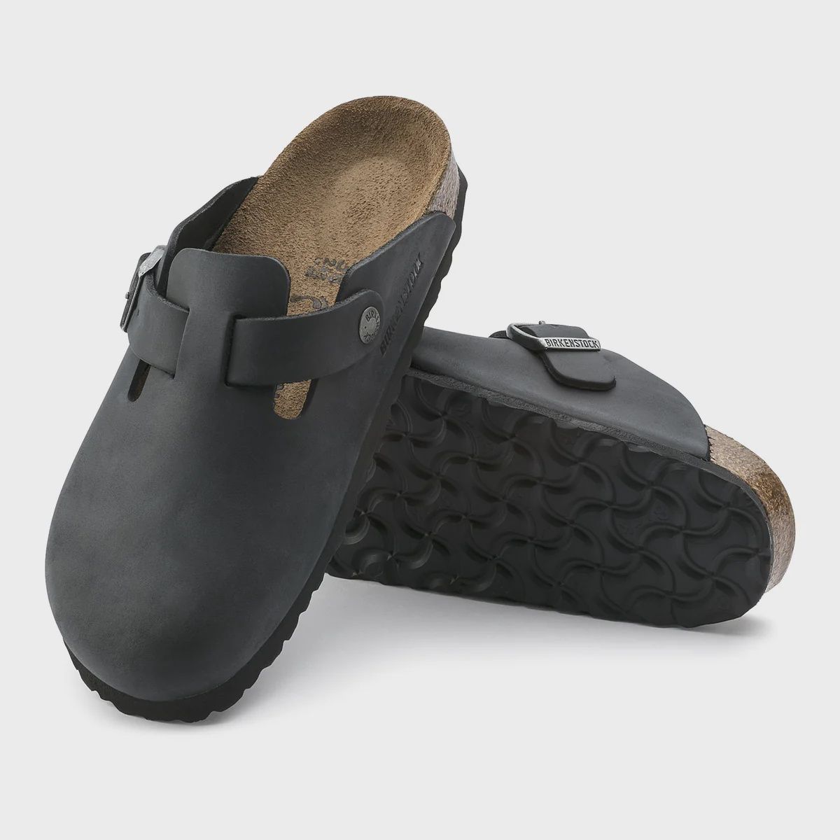 BIRKENSTOCK UNISEX BOSTON OILED LEATHER REGULAR - BLACK