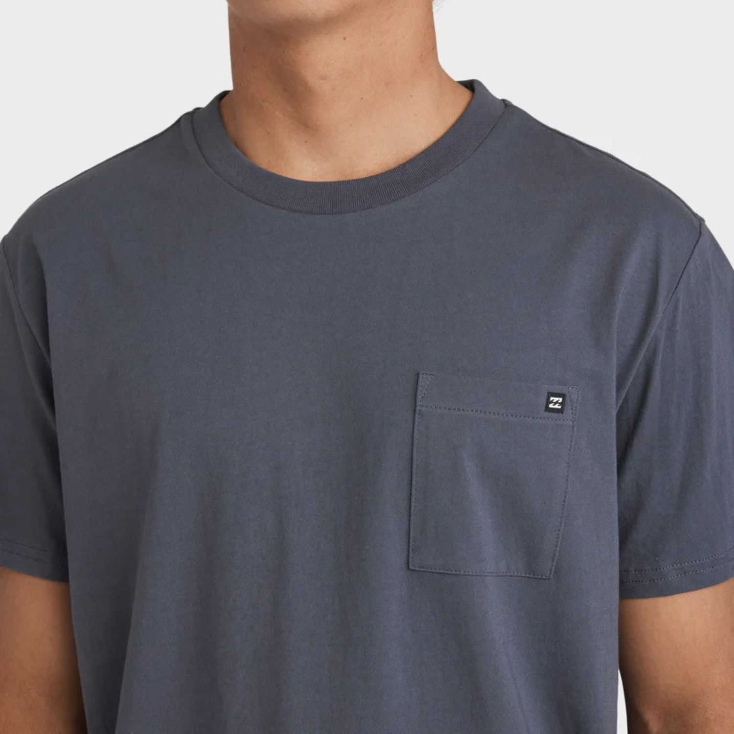 BILLABONG MENS PREMIUM POCKET SS TEE - MIDNIGHT