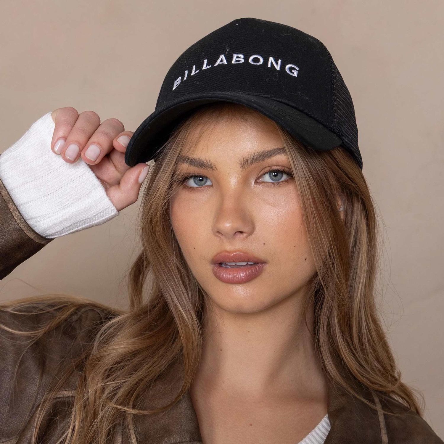BILLABONG LADIES SOCIETY TRUCKER - BLACK