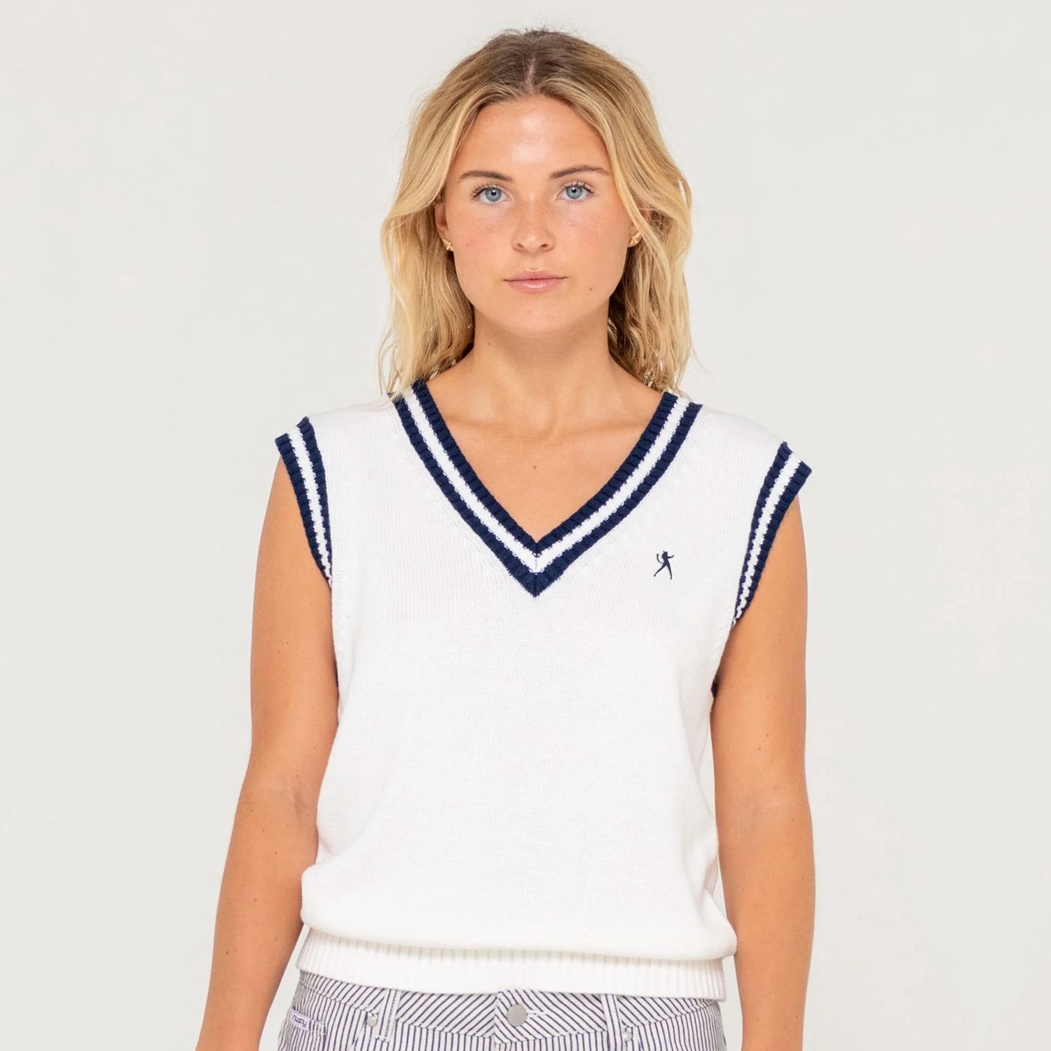 RUSTY WOMENS NERO SLEEVELESS KNIT VEST - EGRET