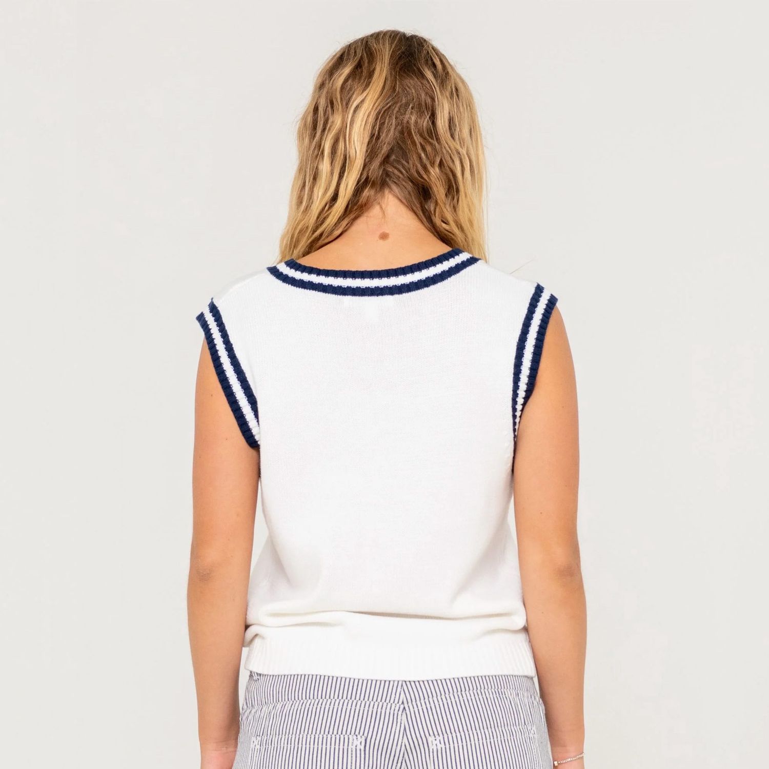 RUSTY WOMENS NERO SLEEVELESS KNIT VEST - EGRET