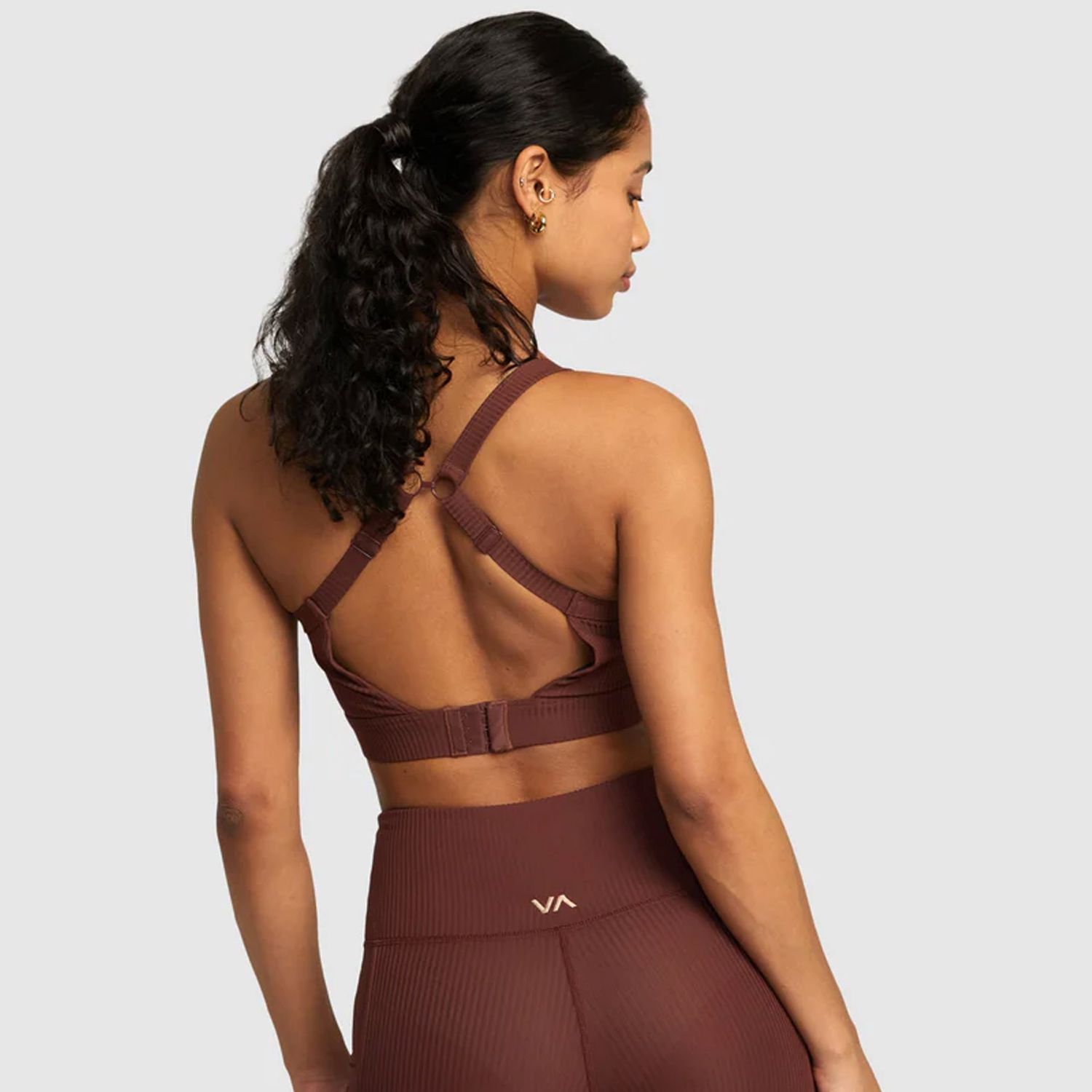 RVCA LADIES MINERAL RIB HIGH IMPACT BRA - ESPRESSO