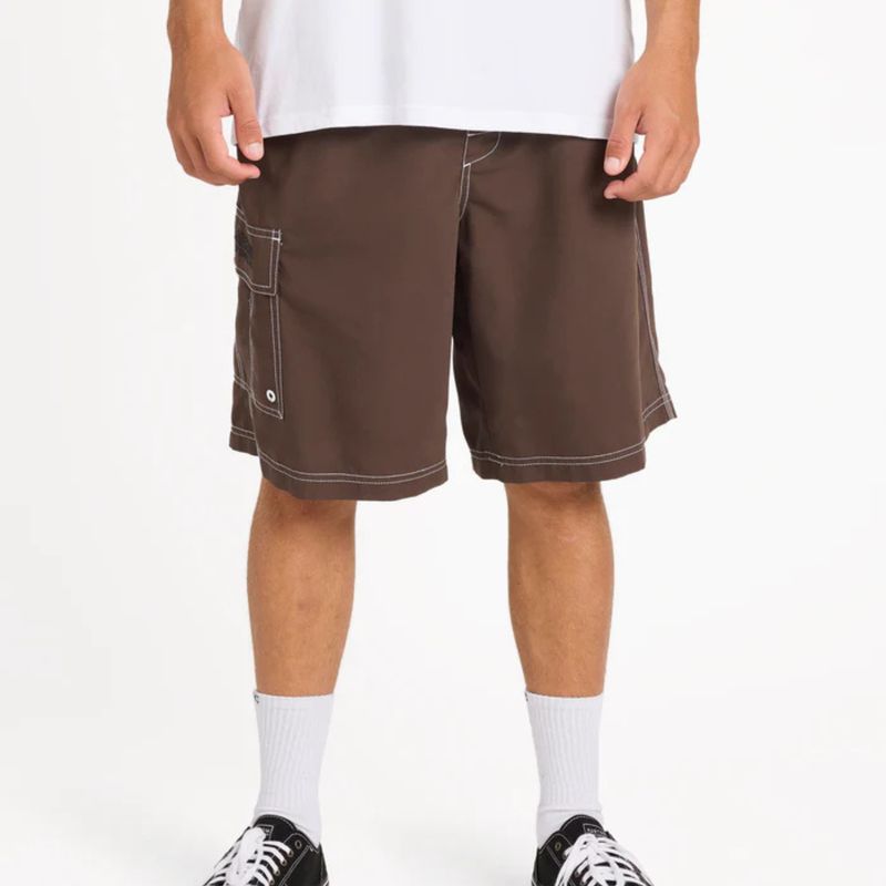 BILLABONG MENS THROW ON BOARDSHORTS - DARK BROWN