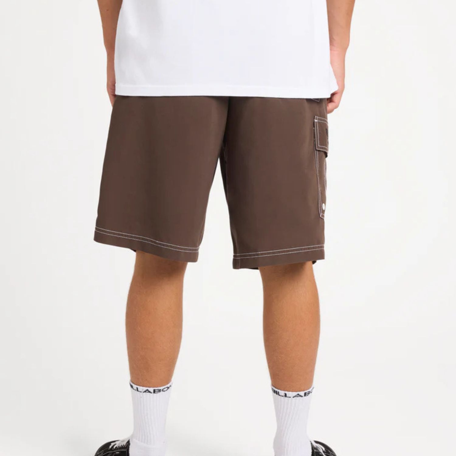 BILLABONG MENS THROW ON BOARDSHORTS - DARK BROWN