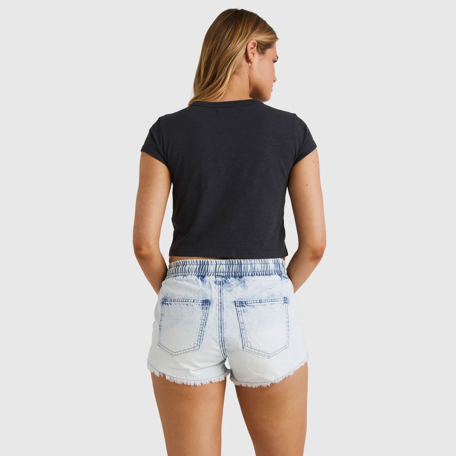 BILLABONG LADIES DAILY S/S TEE - BLACK SANDS