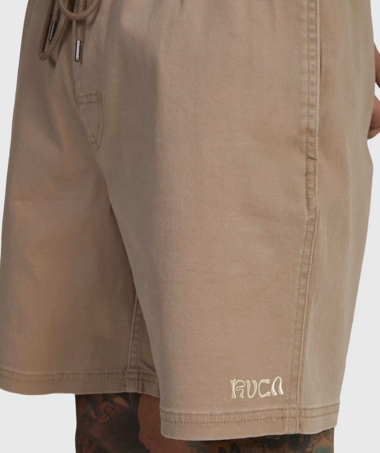 RVCA MENS ESCAPE ELASTIC EXOTICA SHORT - TIMBER