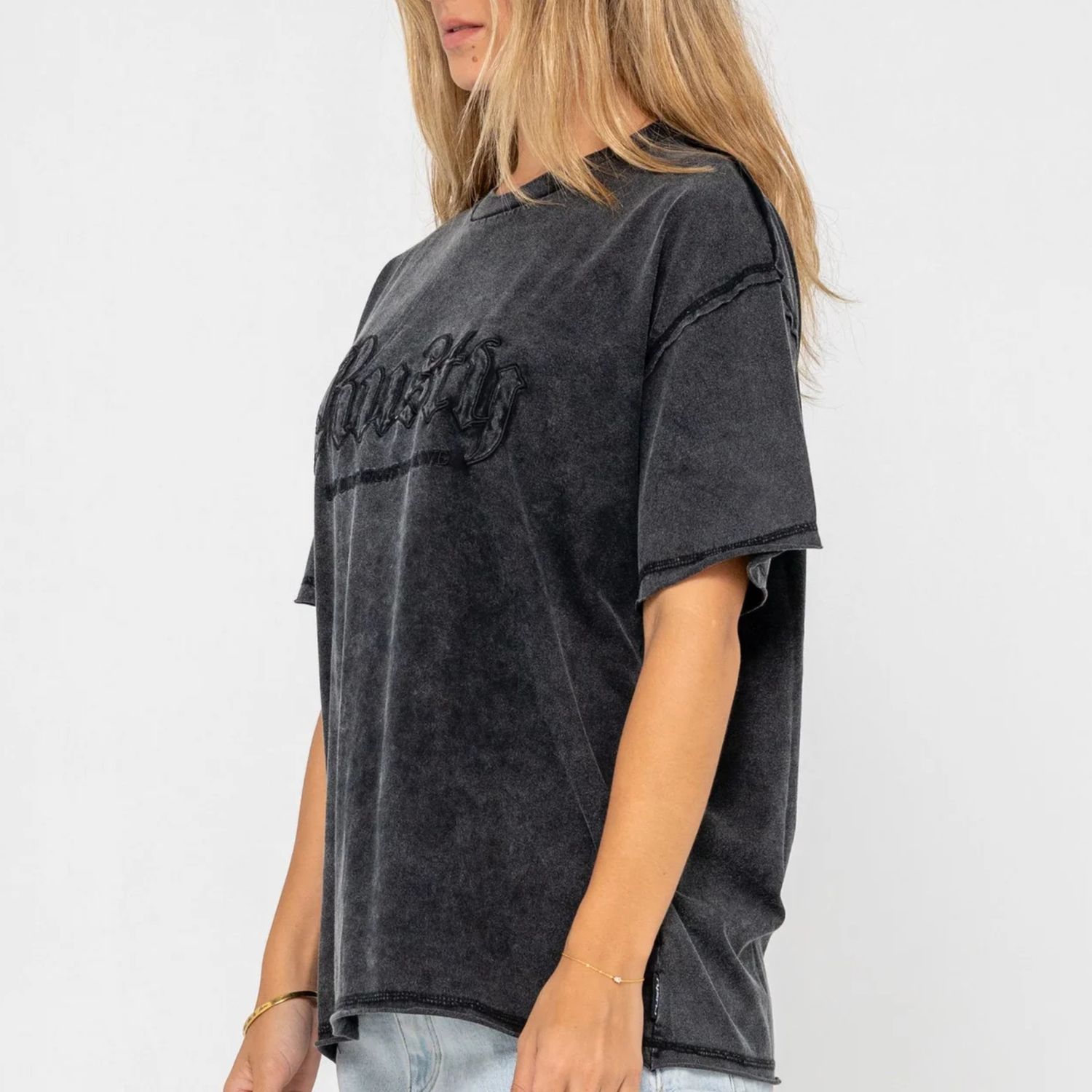 RUSTY WOMENS ROXANNE FEELN RUSTY OVERSIZE TEE - WASHED BLACK