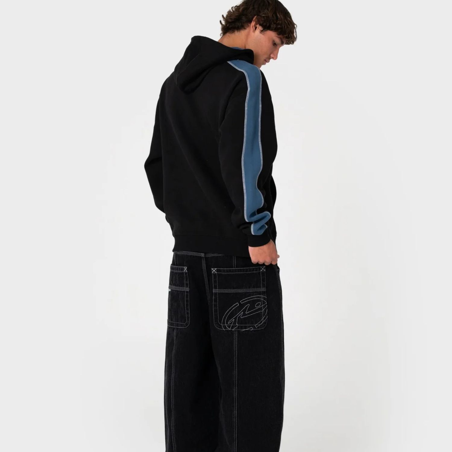 RUSTY MENS  SCREAM HOODED FLEECE - BLACK