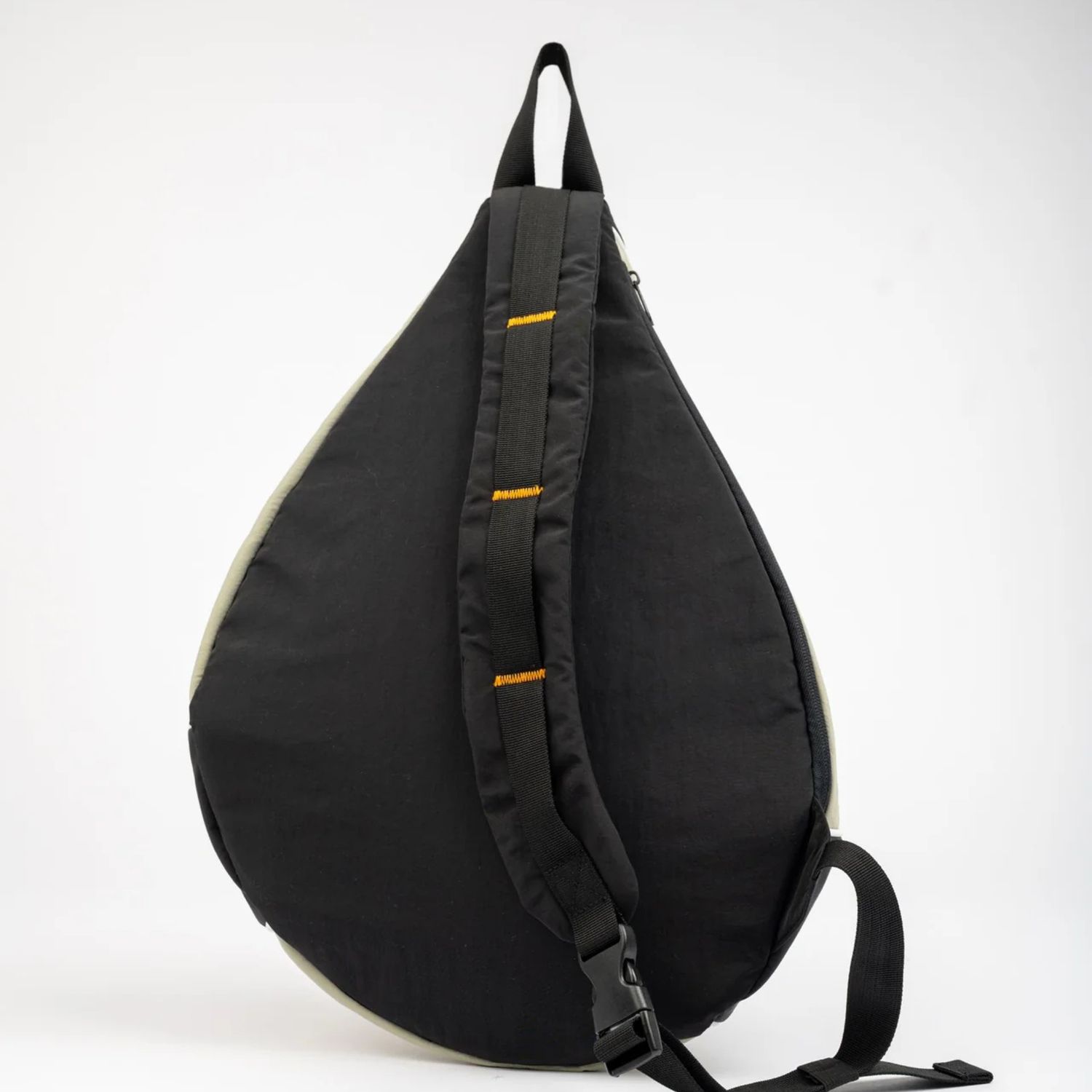 RUSTY MENS  TRISECTOR SLING BAG - BLACK
