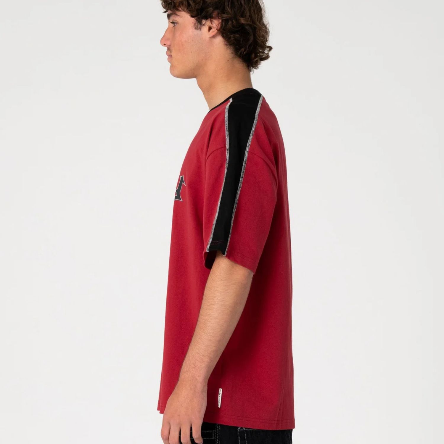 RUSTY MENS  SCREAM SHORT SLEEVE TEE - VINTAGE RED