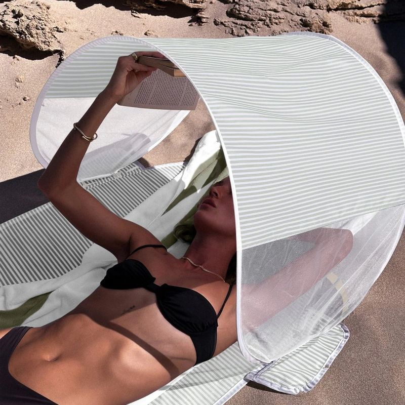 SUNNYLIFE SOLO SUN SHADER LA PALMA- SAGE STRIPE