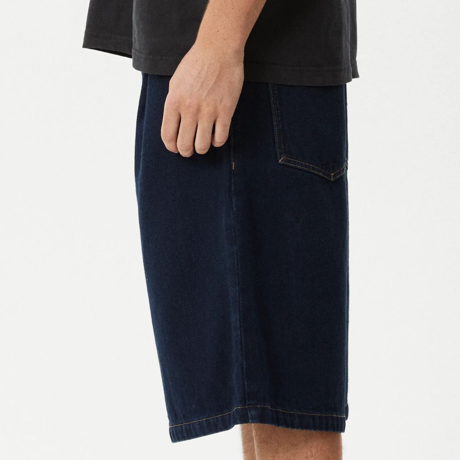 AFENDS MENS  FAST FORWARD DENIM UPTRA BAGGY PLEATED 24” SHORTS - INK