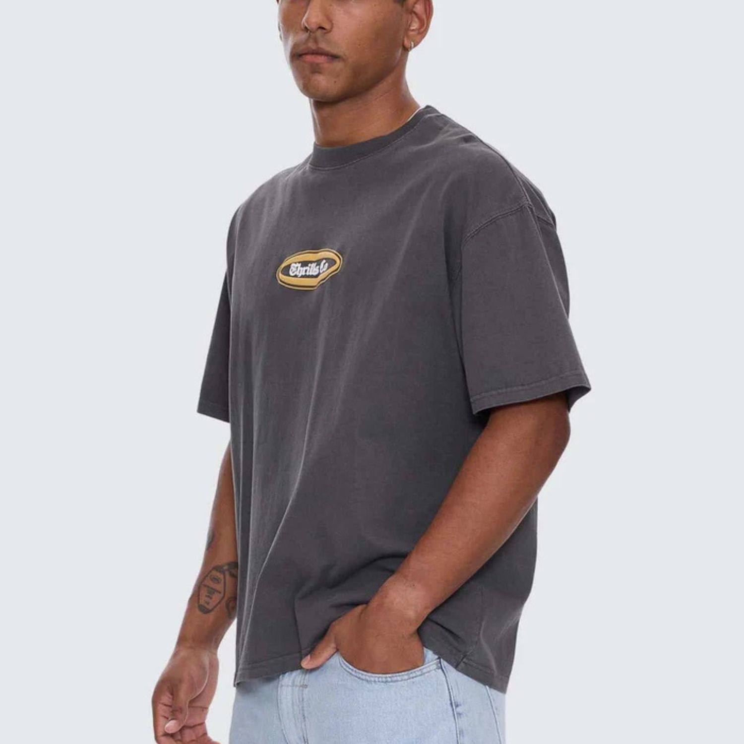 THRILLS MENS BUENO BUENO BUENO OVERSIZE FIT SS TEE - MERCH BLACK