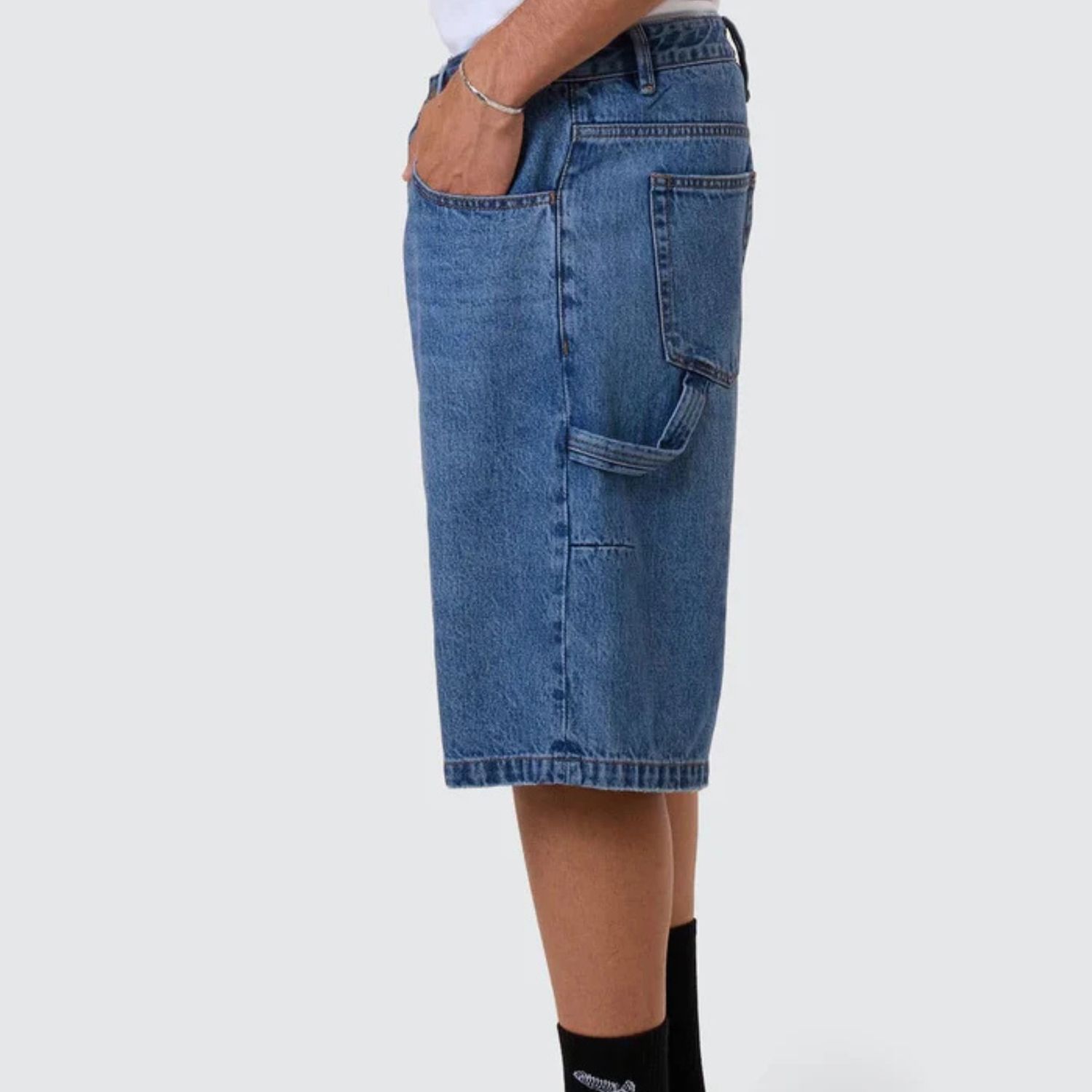 THRILLS MENS BIG SLACKER DENIM SHORT - STONED BLUES