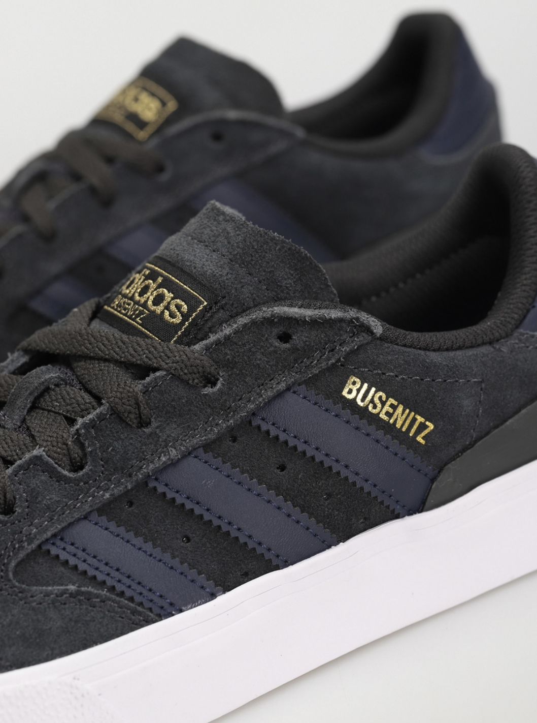 ADIDAS BUSENITZ VULC II SHOE - CARBON/INK/GOLD