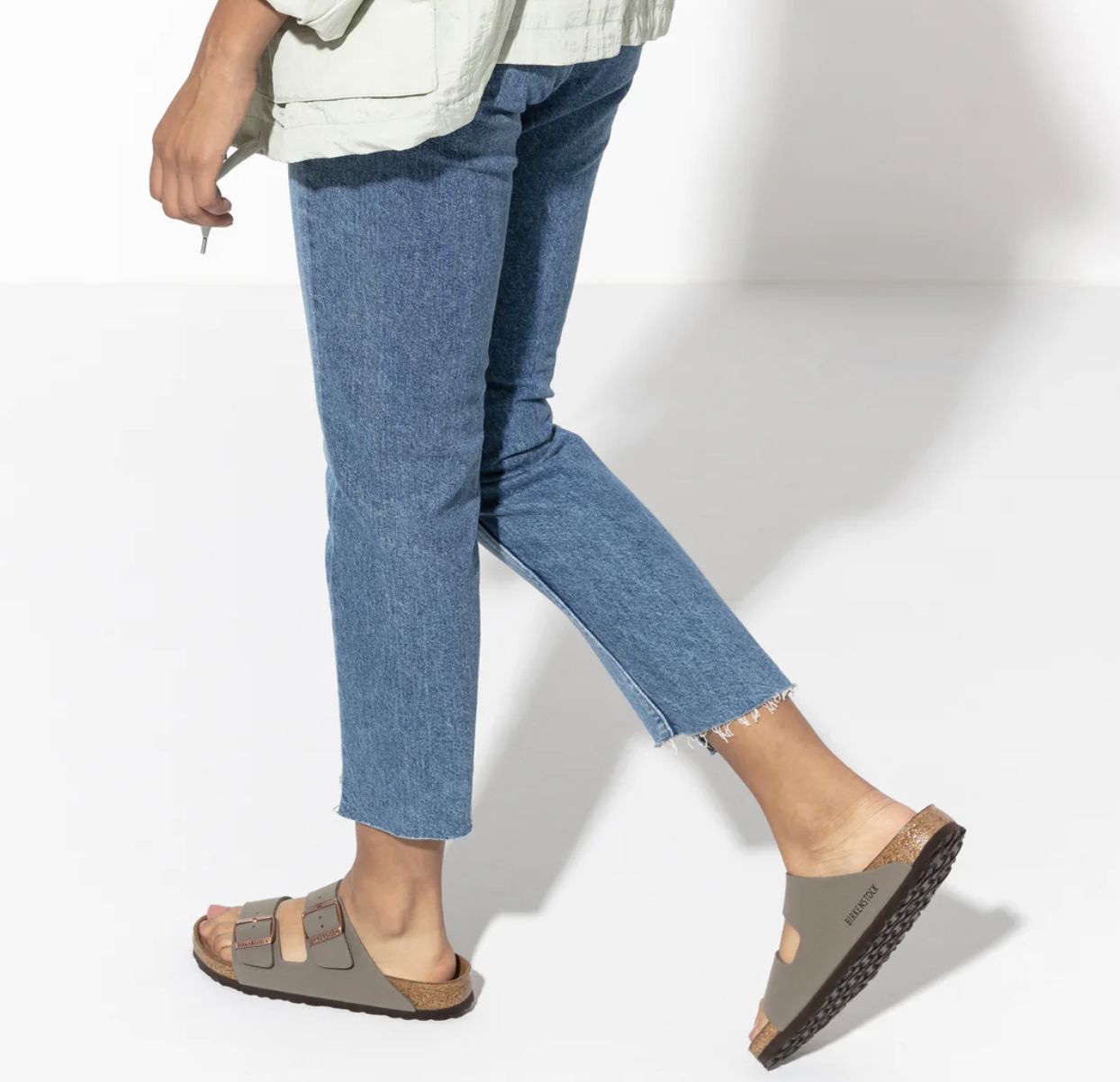 BIRKENSTOCK ARIZONA BIRKIBUC - REGULAR - STONE