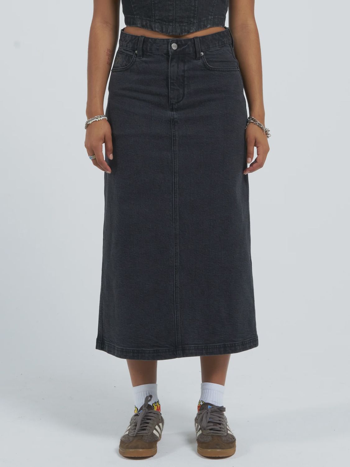 WORSHIP LADIES MYSTERIES DENIM MAXI SKIRT- USED BLACK