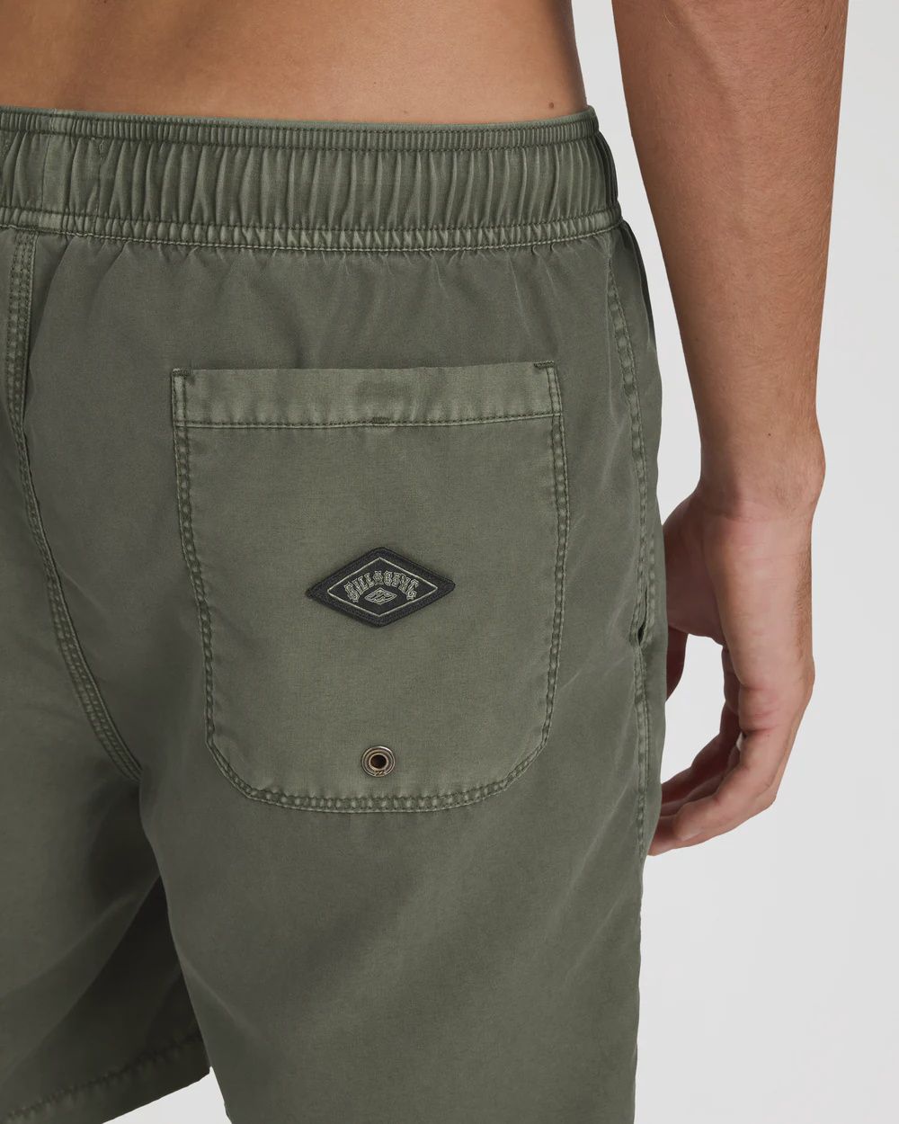 BILLABONG MENS ALL DAY OVERDYED LAYBACK SHORT - DARK MILITARY