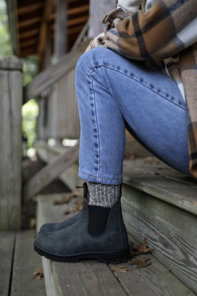 BLUNDSTONE #587 UNISEX ELASTIC SIDED BOOT - RUSTIC BLACK