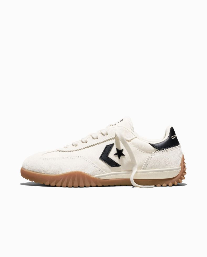 CONVERSE UNISEX RUN STAR TRAINER LOW - EGRET/BLACK/HONEY