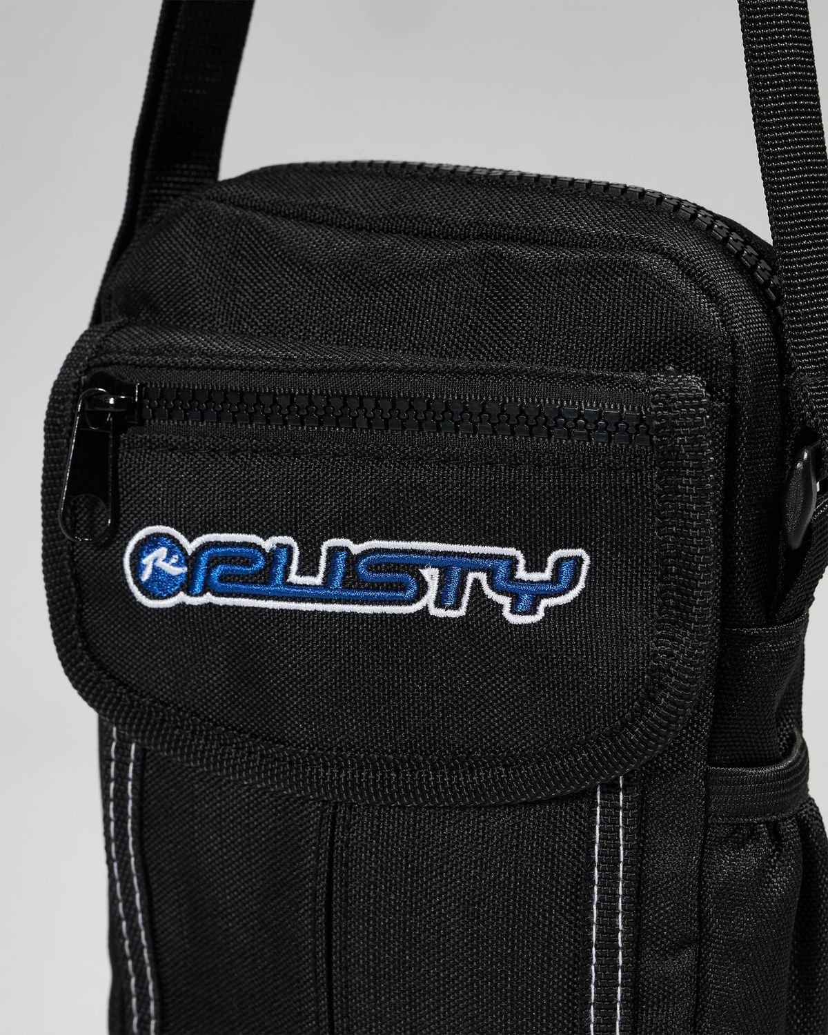RUSTY MENS STRINGER CROSSBODY BAG - BLACK