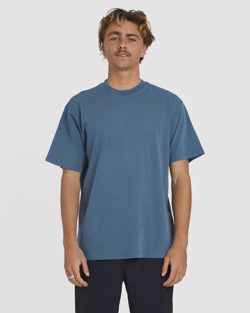 BILLABONG MENS PREMIUM WAVE WASH SS TEE- NORTH SEA
