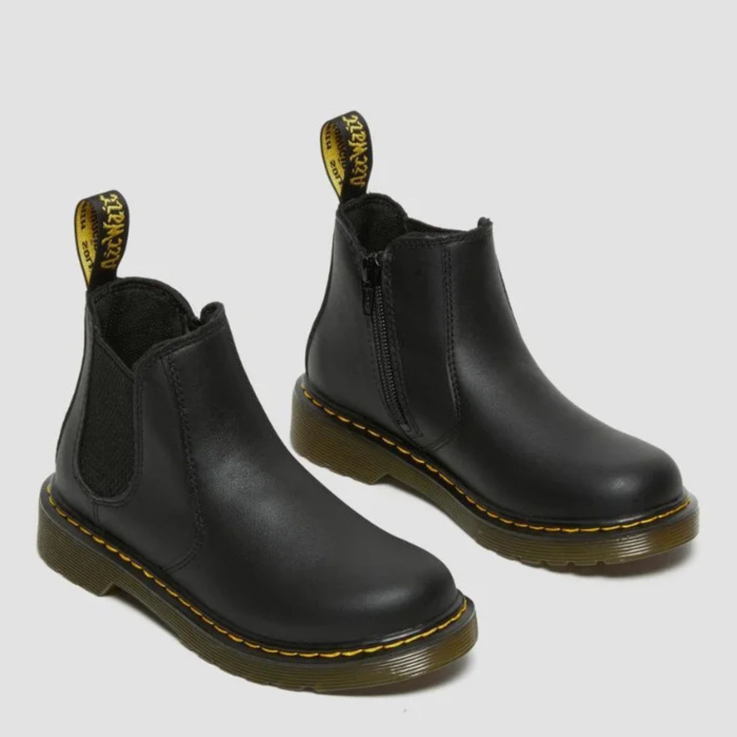DR MARTENS JUNIOR CHELSEA BOOT - BLACK SOFTY T
