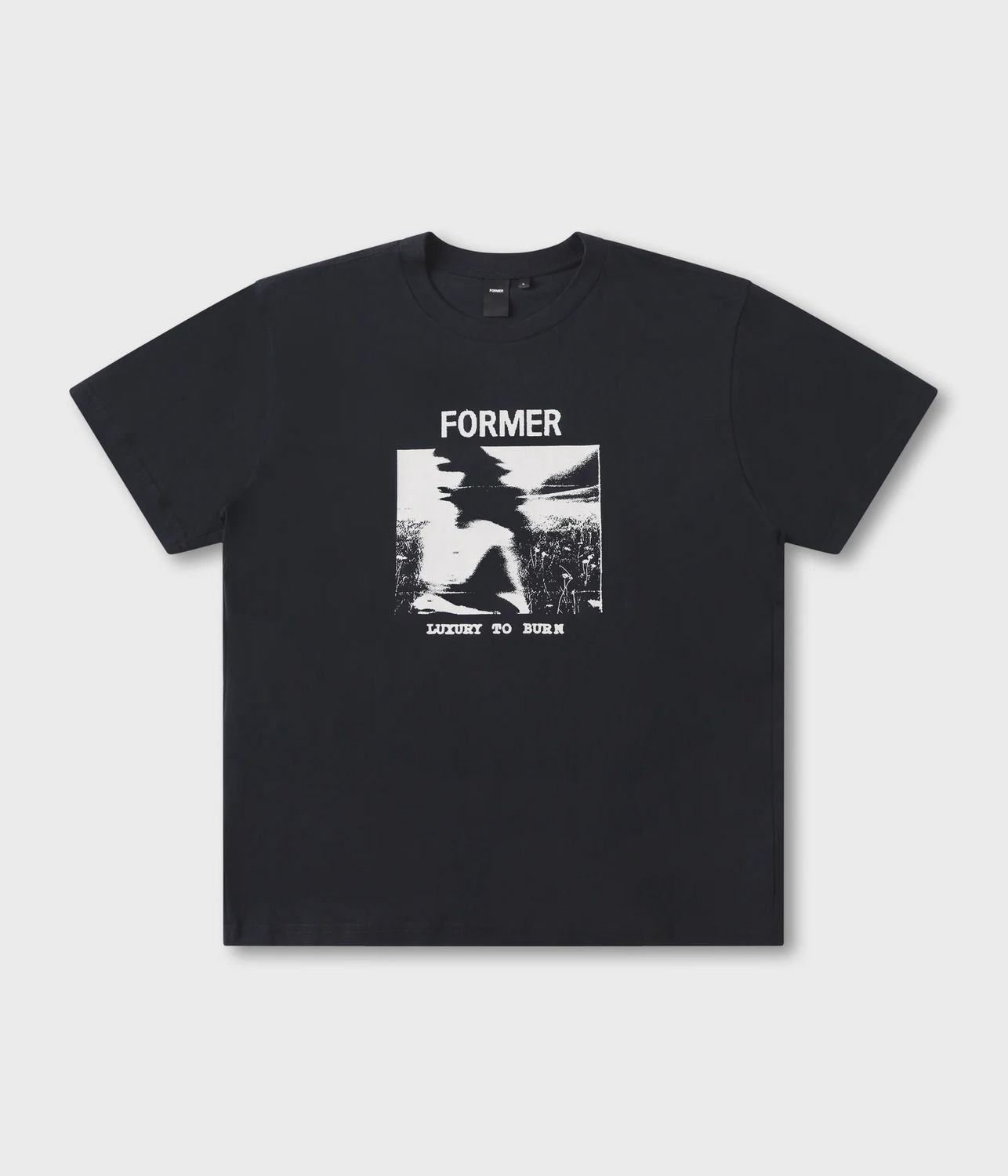 FORMER MENS SHUNNING SS TEE - WASHED BLACK